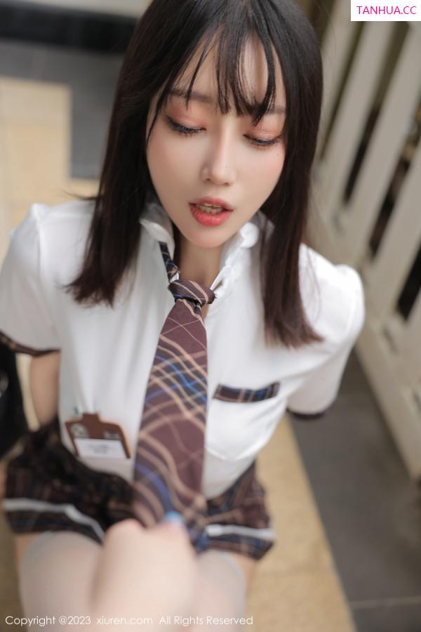 玥儿玥  [XiuRen]高清写真图 2023.02.20 No.6292 玥儿玥er 短裙美腿第18张图片